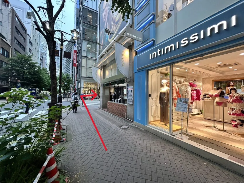 丸の内線銀座駅からのアクセス⑭