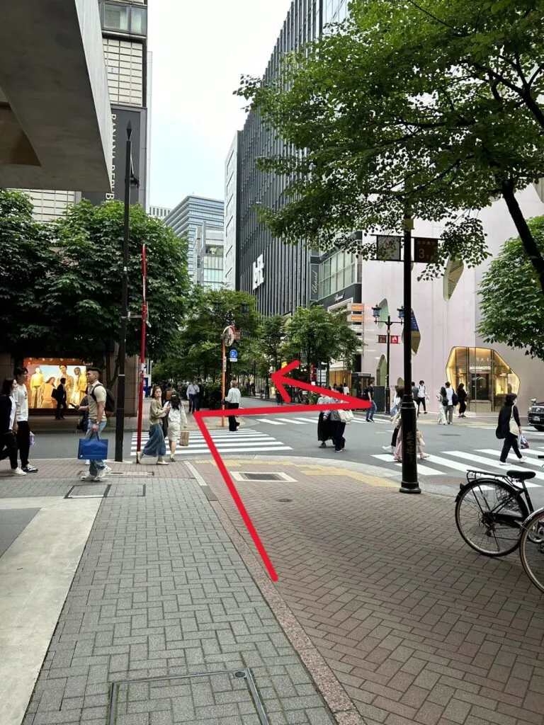 丸の内線銀座駅からのアクセス⑫