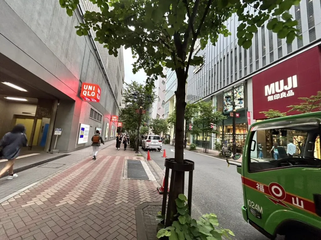 丸の内線銀座駅からのアクセス