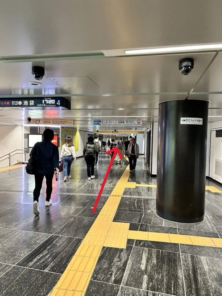 丸の内線銀座駅からのアクセス④