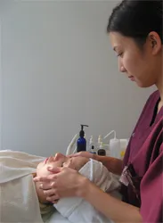 ケミカルピーリングイオン導入